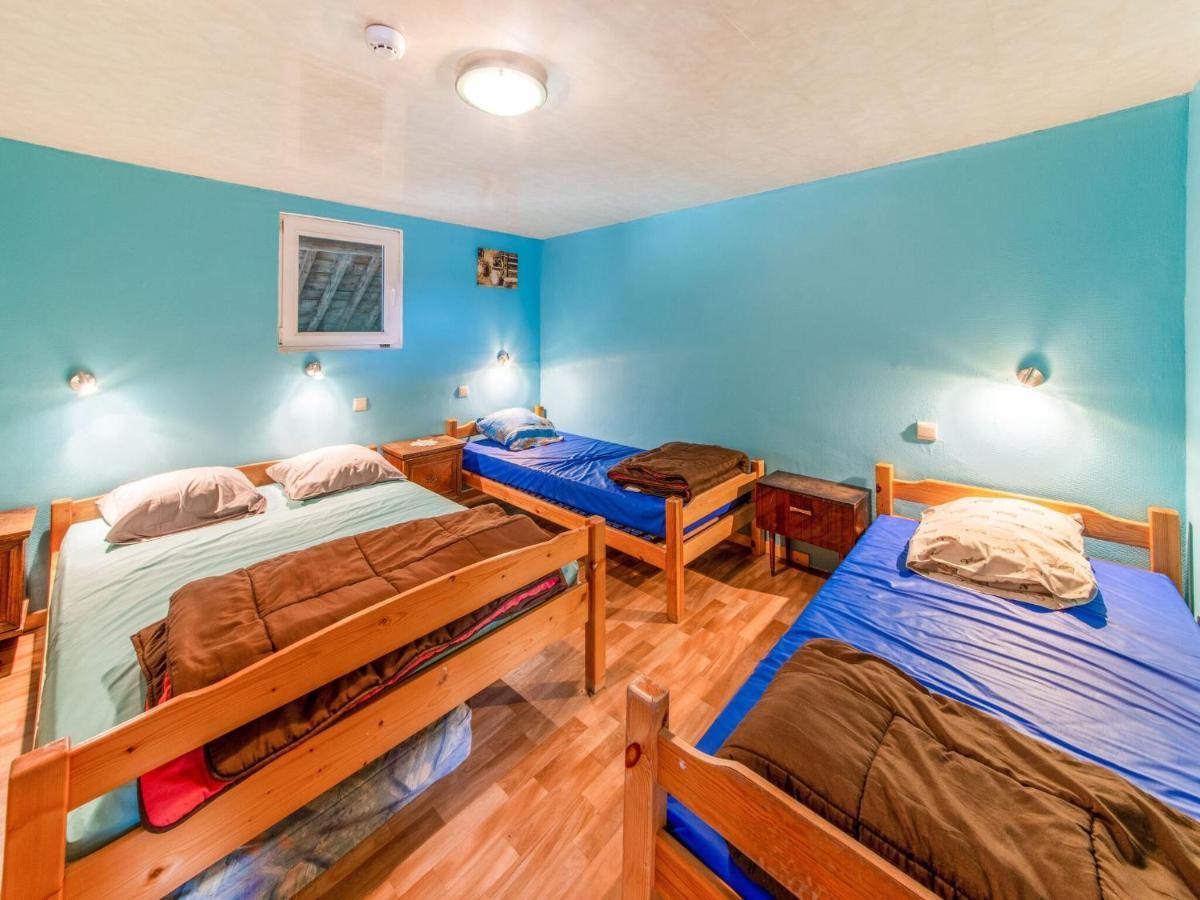 Beautiful Farmhouse In Brisy With Sauna エクステリア 写真
