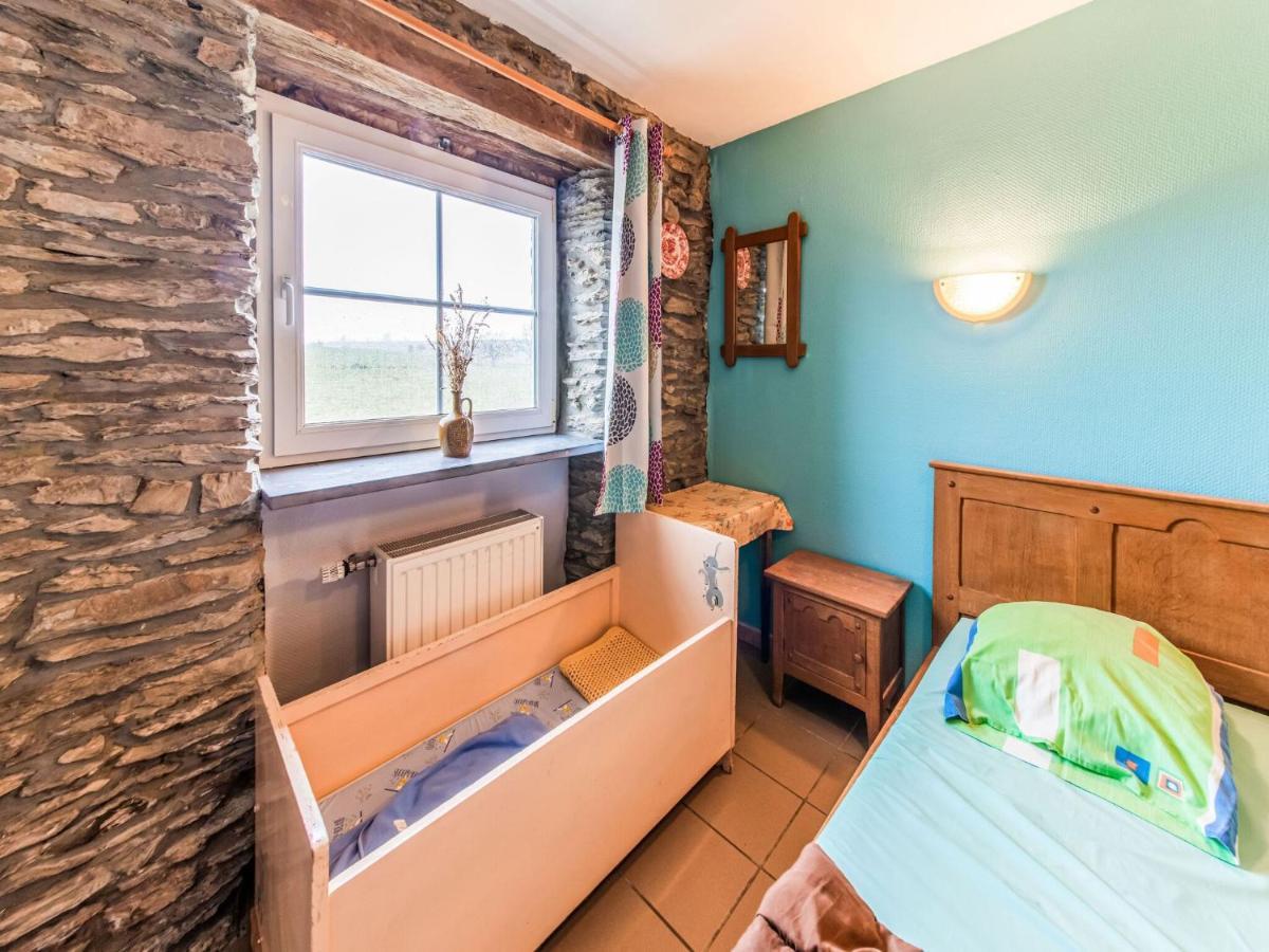 Beautiful Farmhouse In Brisy With Sauna エクステリア 写真