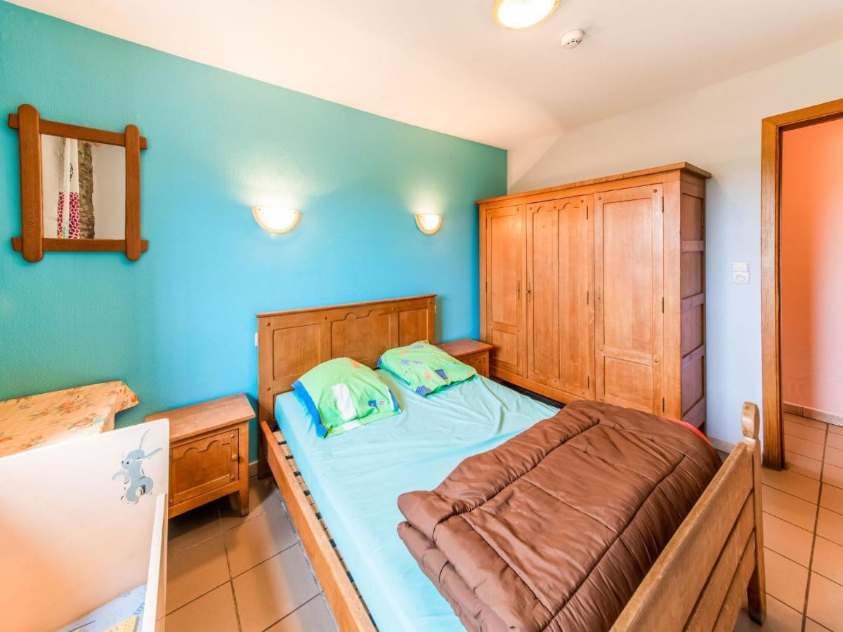 Beautiful Farmhouse In Brisy With Sauna エクステリア 写真