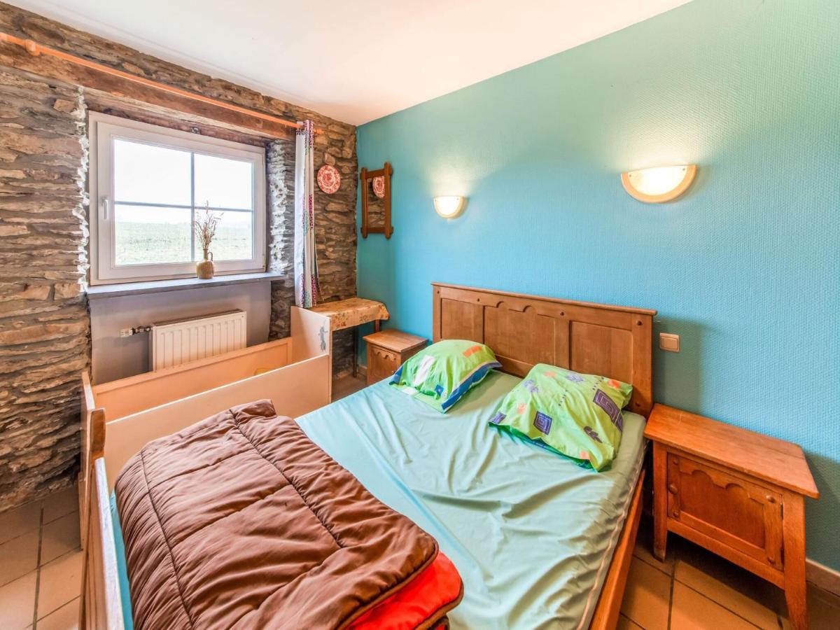 Beautiful Farmhouse In Brisy With Sauna エクステリア 写真